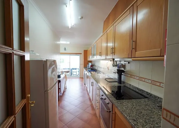 Edificio Horizonte נאזרה