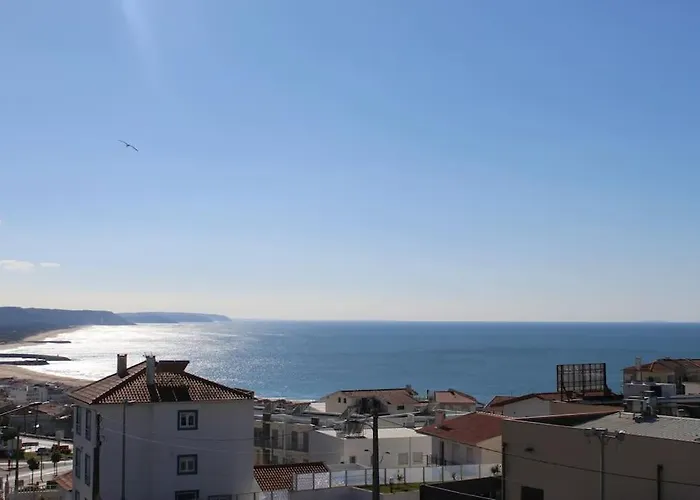 Edificio Horizonte נאזרה